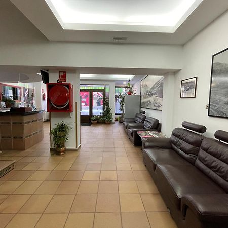 Hotel Refugi Dels Isards Pas De La Casa Esterno foto